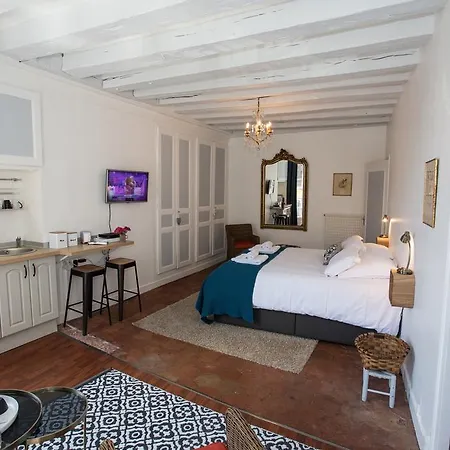Apartment Berceau Henri Ii